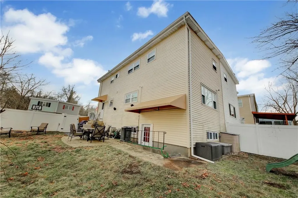 61 Lonergan Drive Suffern NY 10901