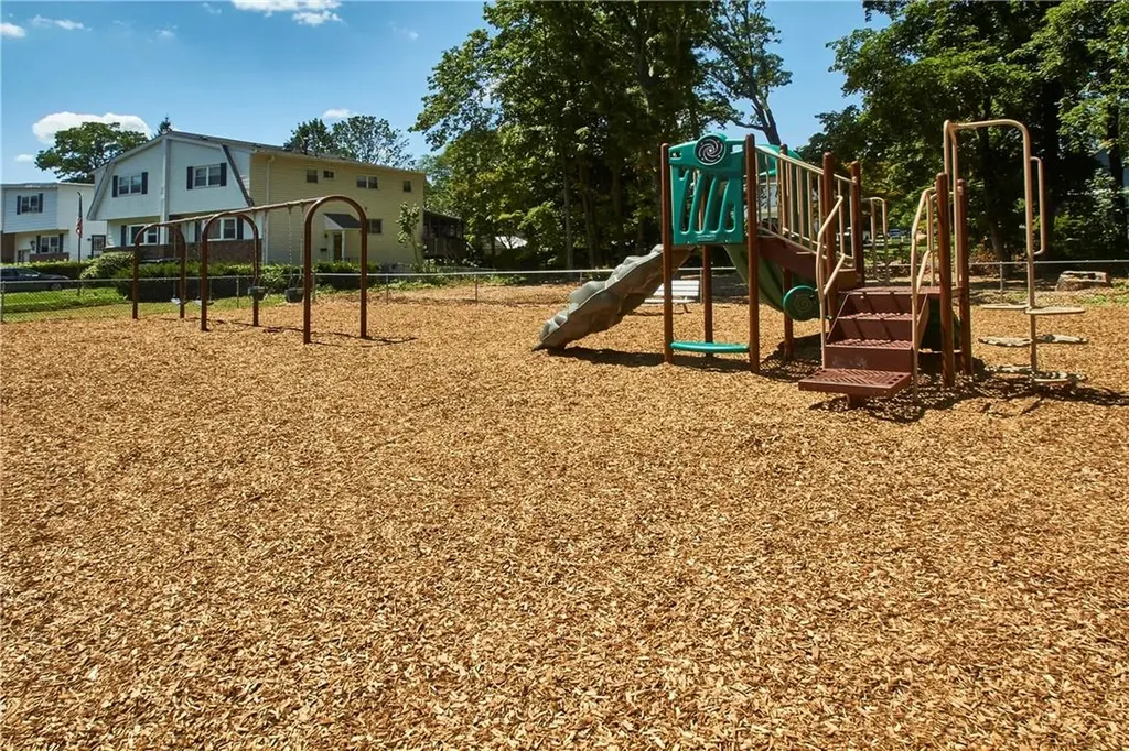 61 Lonergan Drive Suffern NY 10901