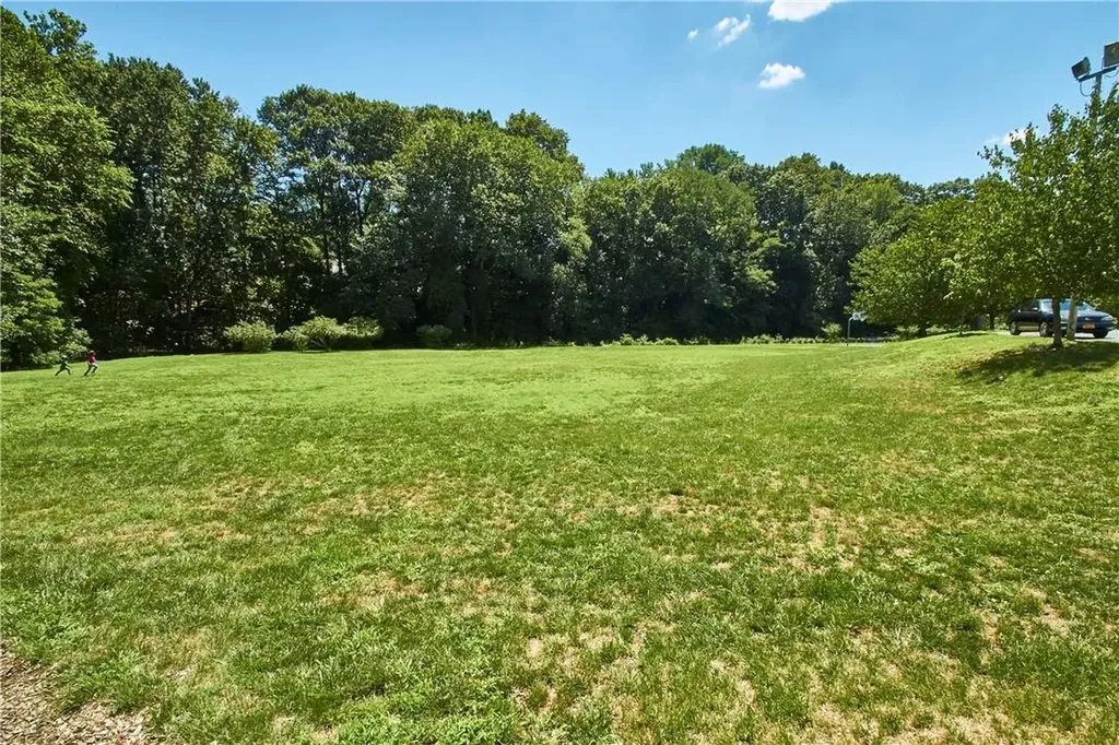 61 Lonergan Drive Suffern NY 10901