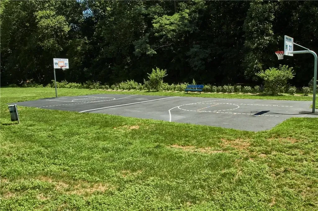 61 Lonergan Drive Suffern NY 10901