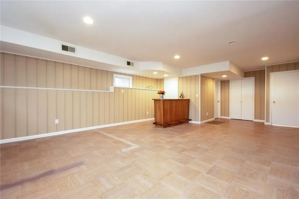 101 Lonergan Drive Suffern NY 10901