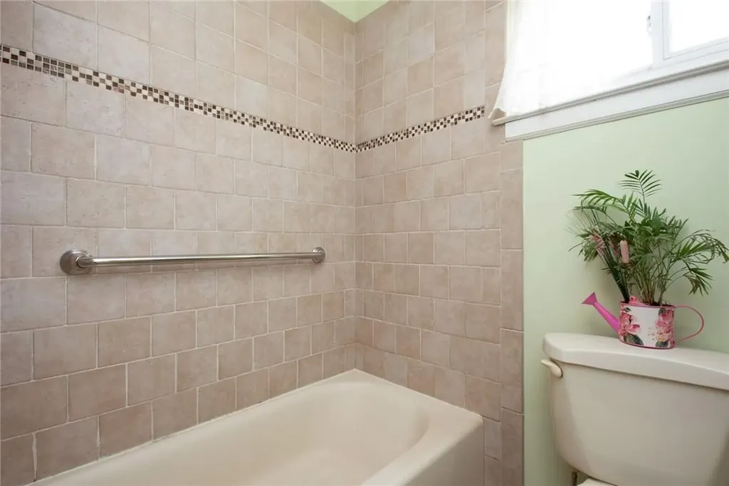 101 Lonergan Drive Suffern NY 10901