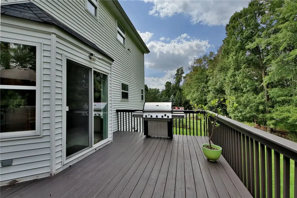14 Seals Drive Monroe NY 10950