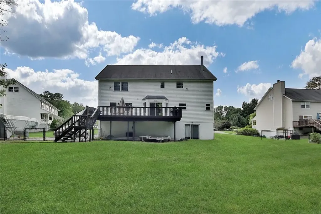 14 Seals Drive Monroe NY 10950