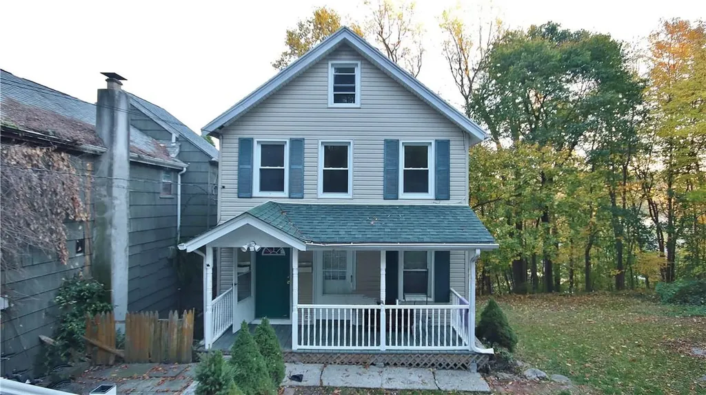 1657 Howard Street Peekskill NY 10566
