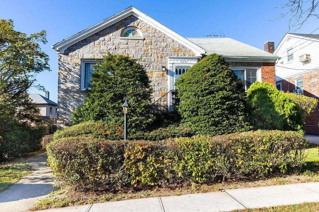2841 Lafayette Avenue Bronx NY 10465