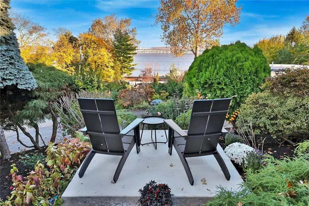9 Edgewater Lane Nyack NY 10960