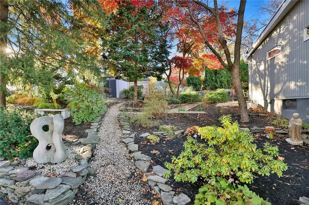 9 Edgewater Lane Nyack NY 10960