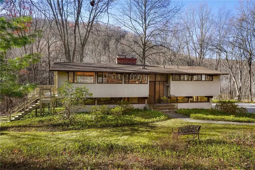 90 Park View Road S Pound Ridge NY 10576