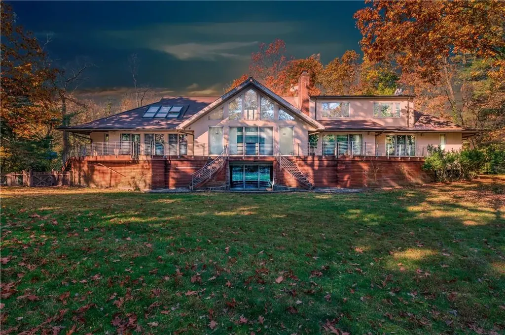 188 Woodlands Road Harrison NY 10528