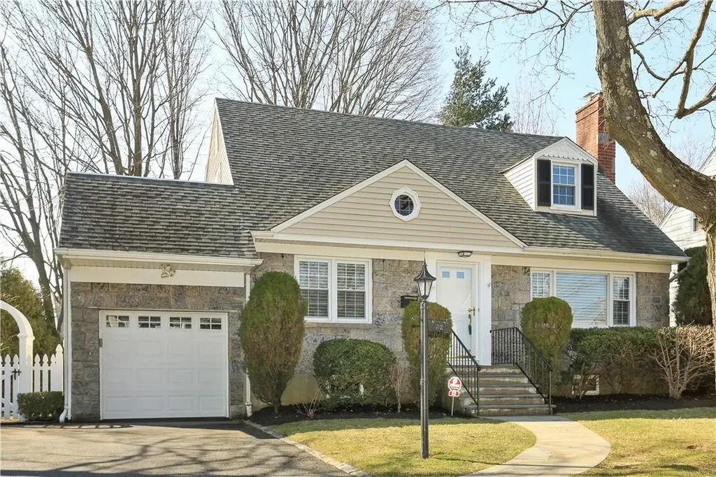 22 Arlington Road Scarsdale NY 10583