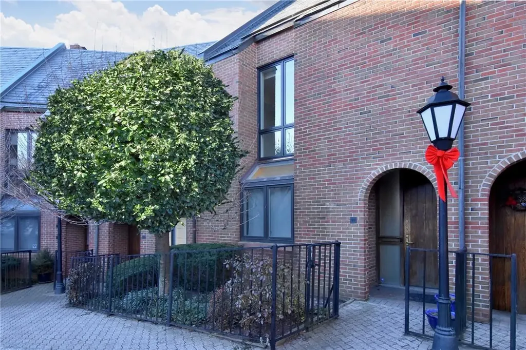 13 Gramatan Court Bronxville NY 10708