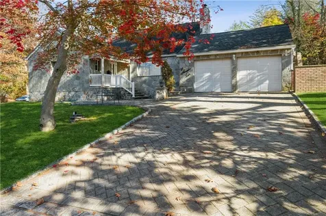 24 Abingdon Lane Scarsdale NY 10583