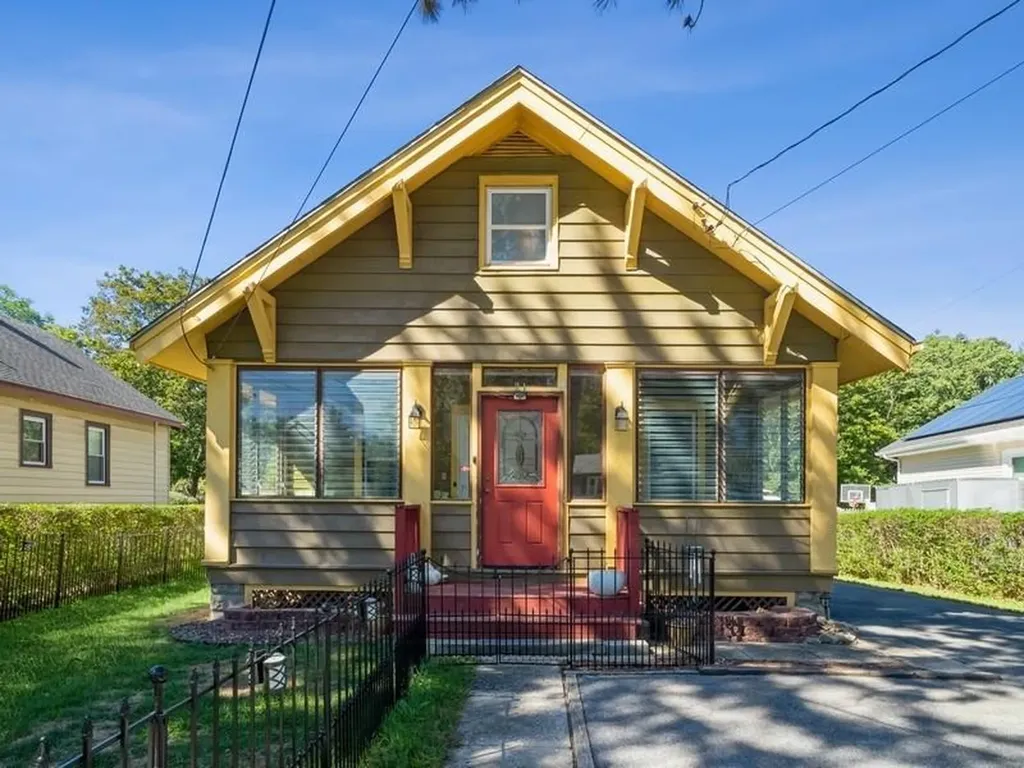 21 E Dorsey Lane Poughkeepsie NY 12601