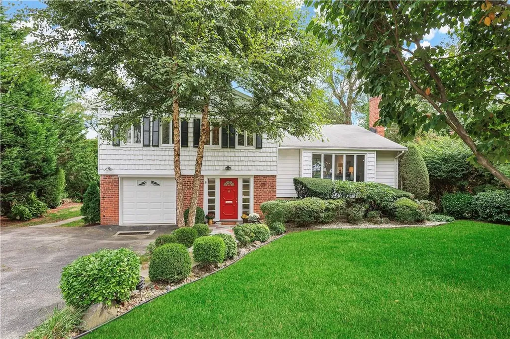 132 Vernon Drive Scarsdale NY 10583