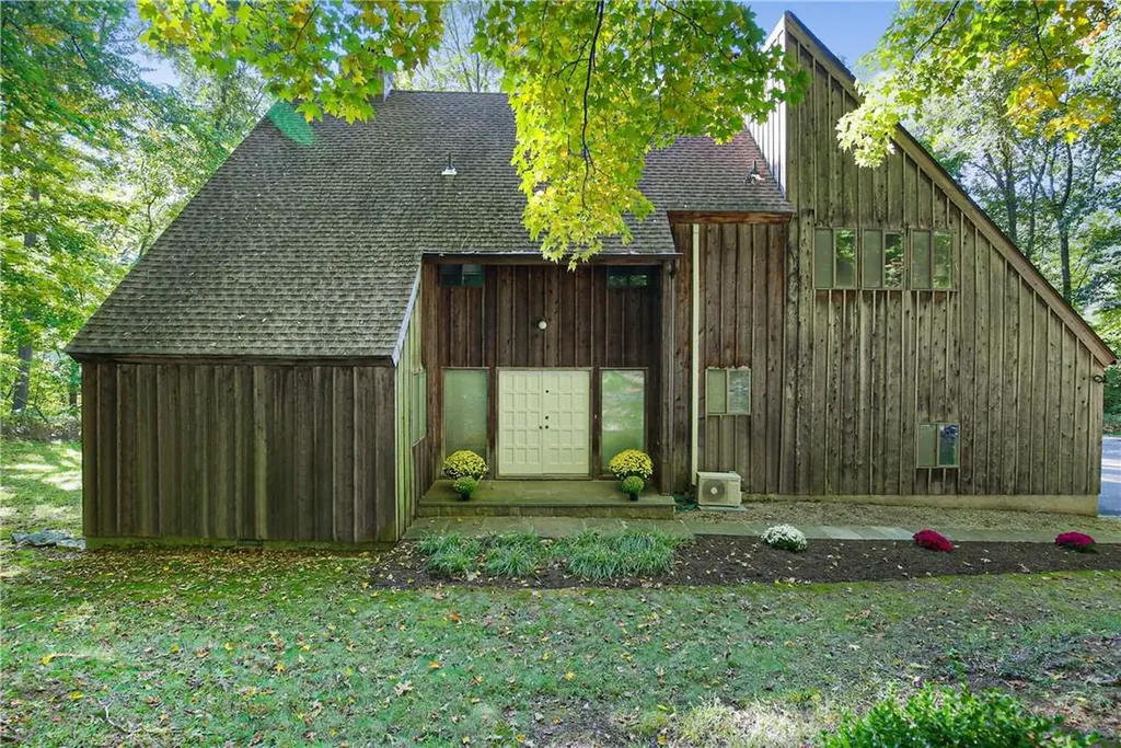 75 Mustato Road Katonah NY 10536