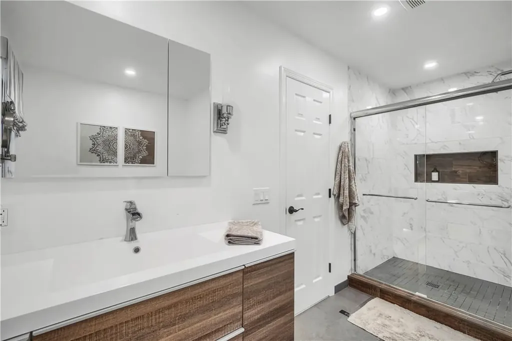 4 Bobwhite Lane West Nyack NY 10994