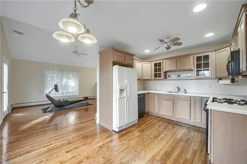 4 Bobwhite Lane West Nyack NY 10994