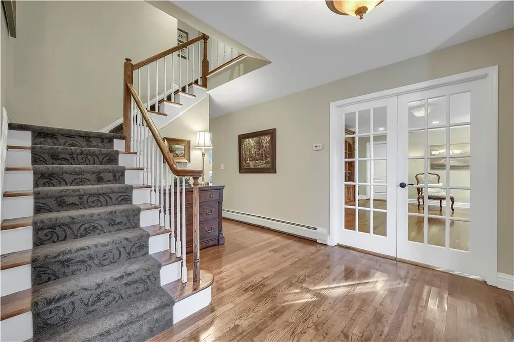4 Bobwhite Lane West Nyack NY 10994