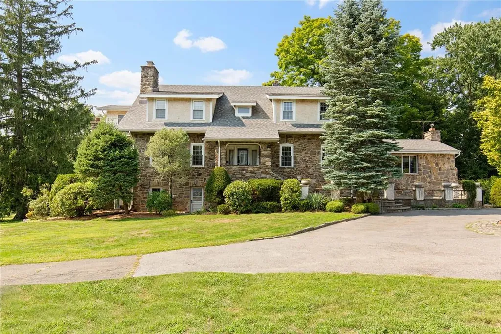 2 Gray Rock Drive Harrison NY 10528