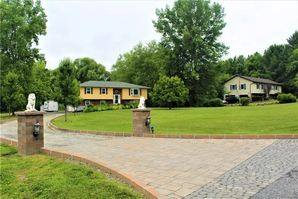 20 Gold Road Poughkeepsie NY 12603