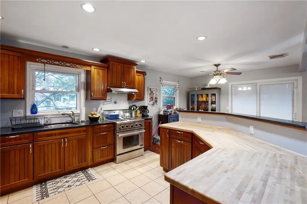 6 Pine Tree Lane Port Jervis NY 12771