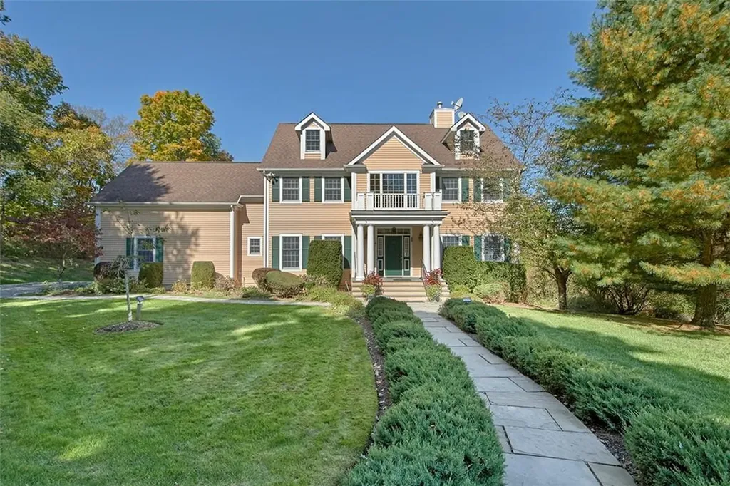 32 Pebblebrook Way Chappaqua NY 10514