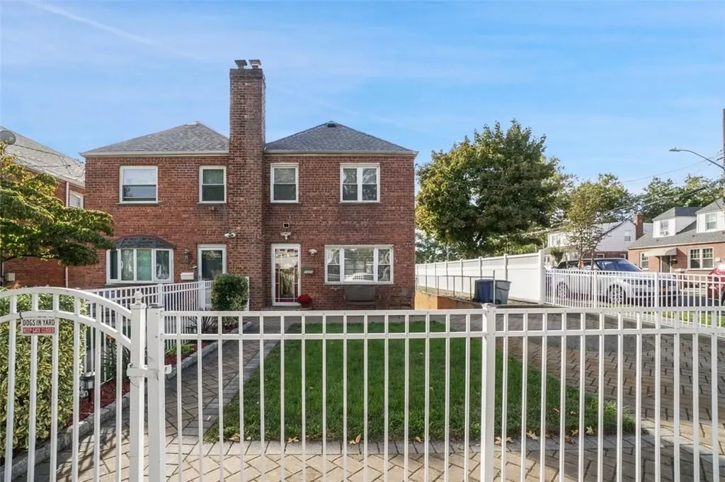 1371 Kearney Avenue Bronx NY 10465