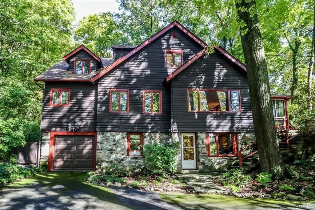 1132 Barrett Circle W Carmel NY 10512