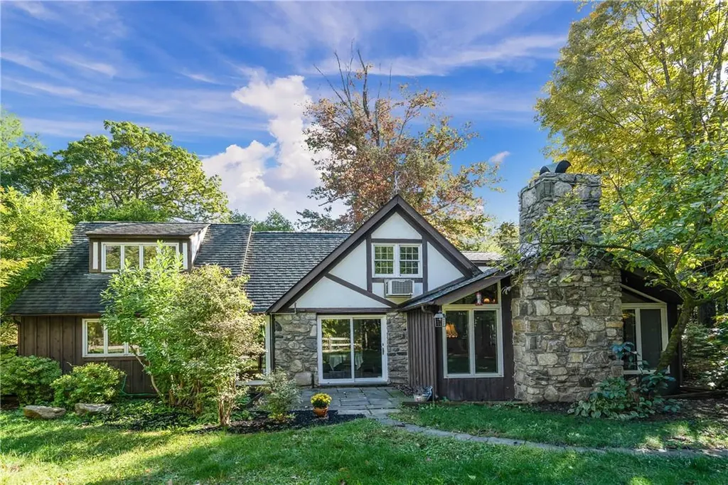 15 Rhinebeck Road Carmel NY 10512