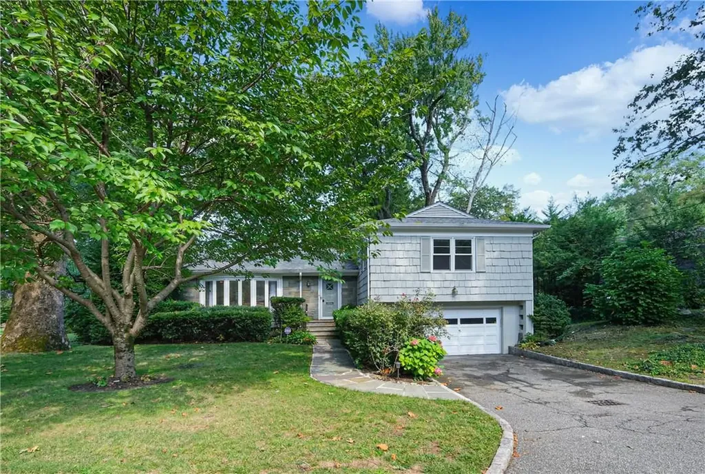 25 Doris Drive Scarsdale NY 10583