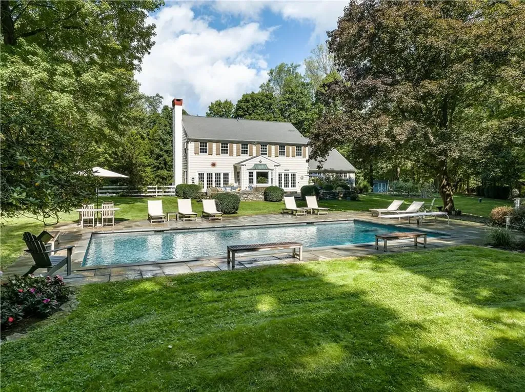 4 Mount Holly Road E Katonah NY 10536