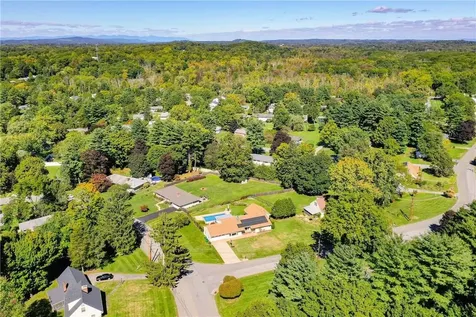 30 Twin Hills Road Poughkeepsie NY 12603