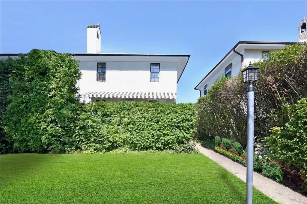 444 Esplanade Pelham NY 10803