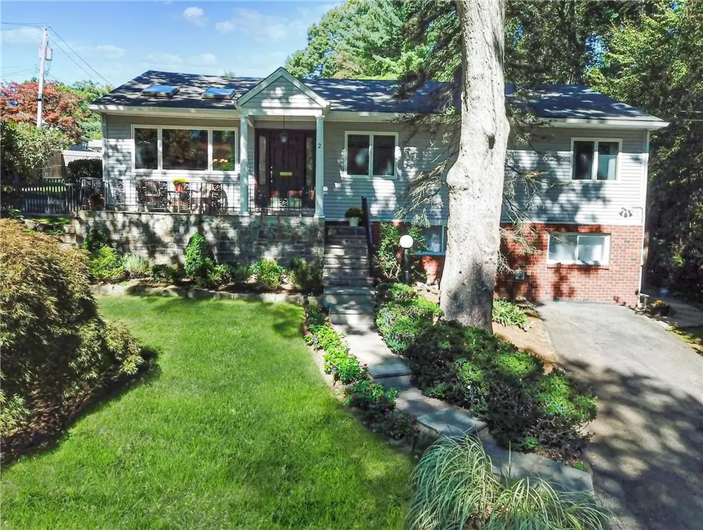 2 Markwood Place Ardsley NY 10502