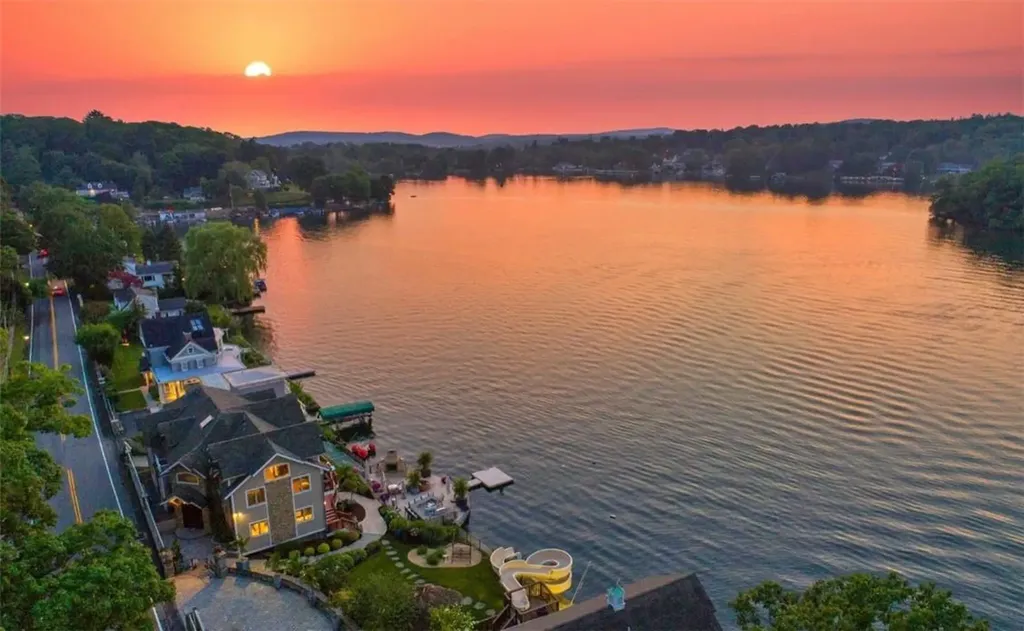 815 S Lake Boulevard Mahopac NY 10541