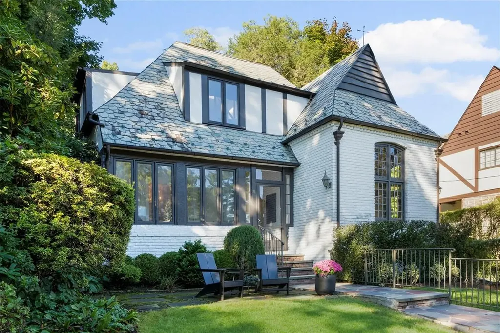 8 Glen Eagles Drive Larchmont NY 10538