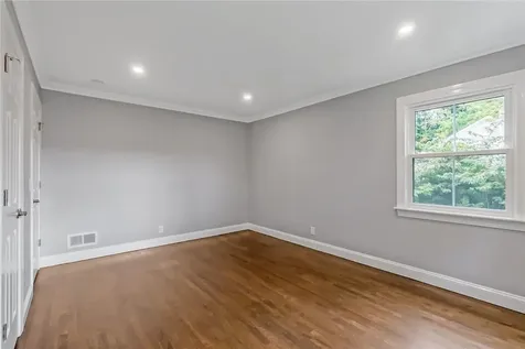 26 Carlyle Place Hartsdale NY 10530