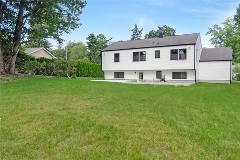 26 Carlyle Place Hartsdale NY 10530