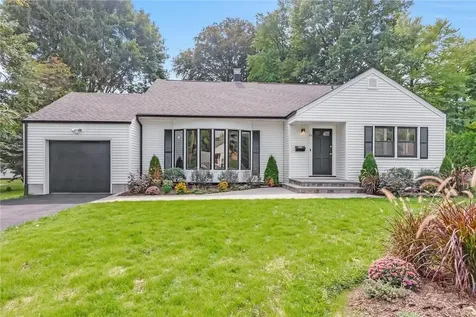 26 Carlyle Place Hartsdale NY 10530