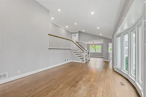 26 Carlyle Place Hartsdale NY 10530