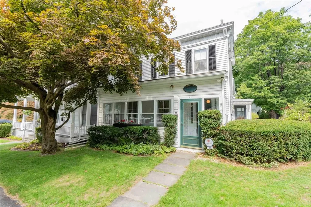 21 Main Street Hyde Park NY 12538