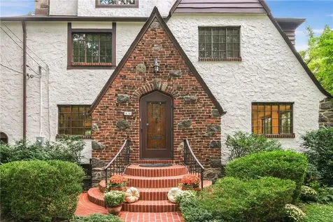 16 Devon Road Larchmont NY 10538