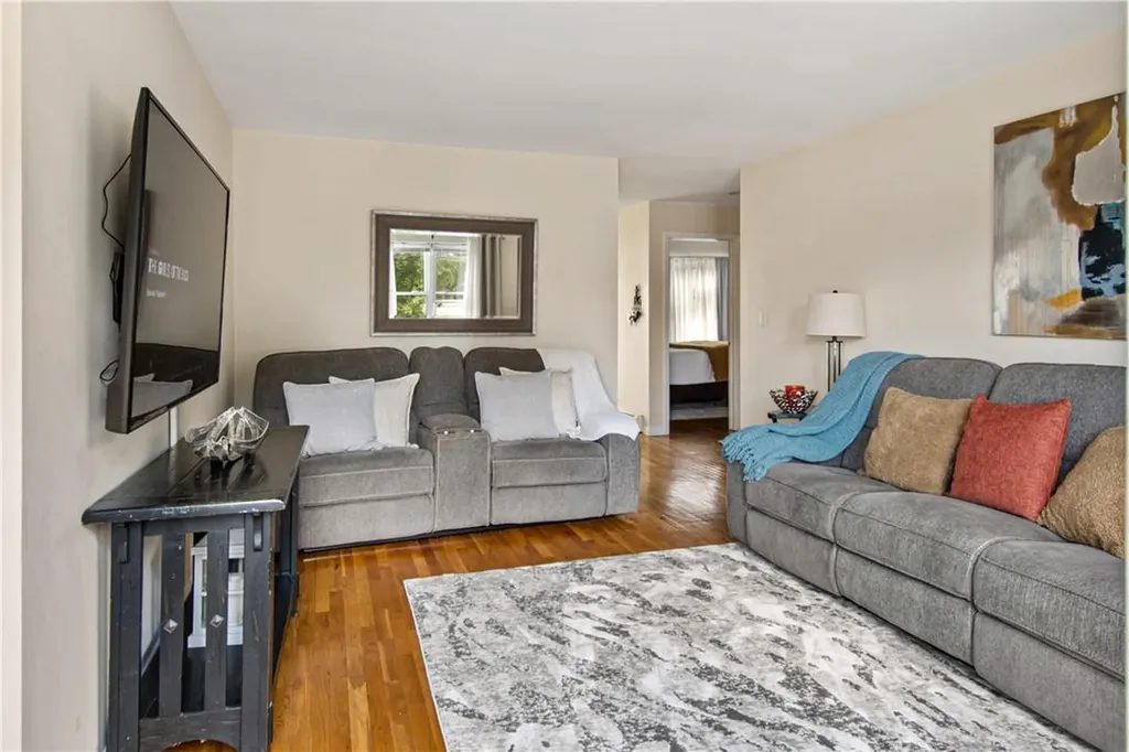 10 Colin Street Yonkers NY 10701