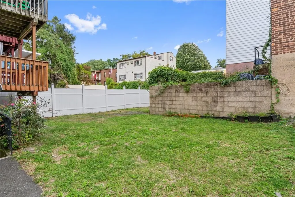 10 Colin Street Yonkers NY 10701