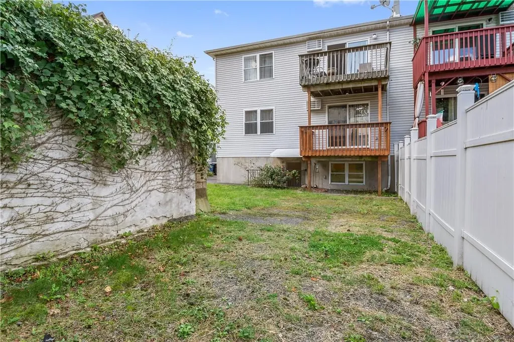 10 Colin Street Yonkers NY 10701