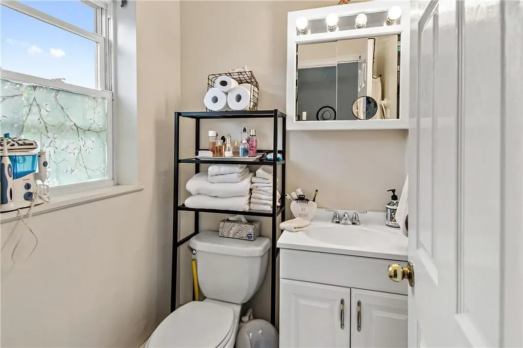 10 Colin Street Yonkers NY 10701