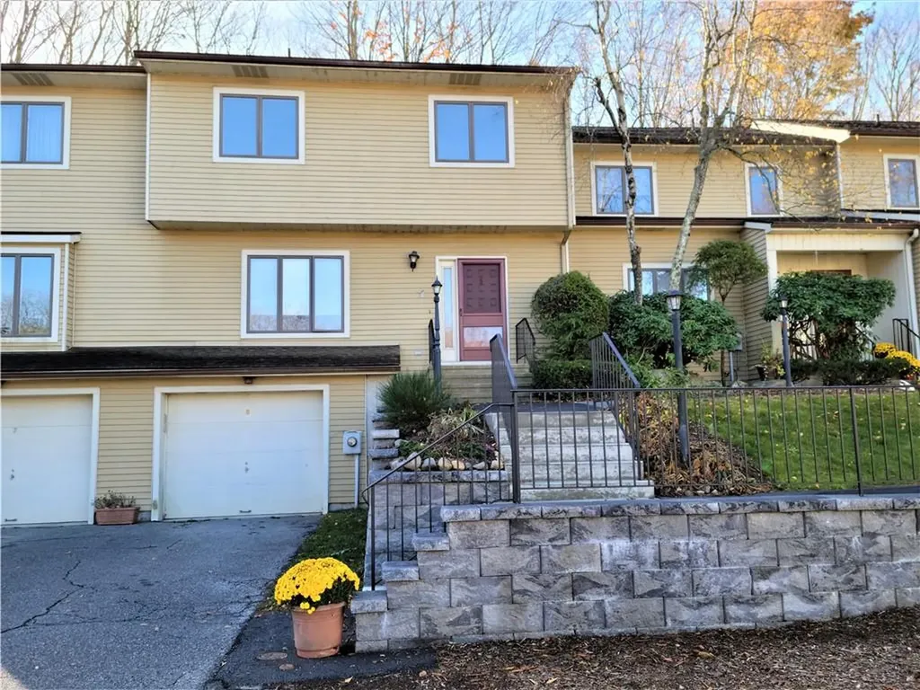8 Krystal Drive Somers NY 10589