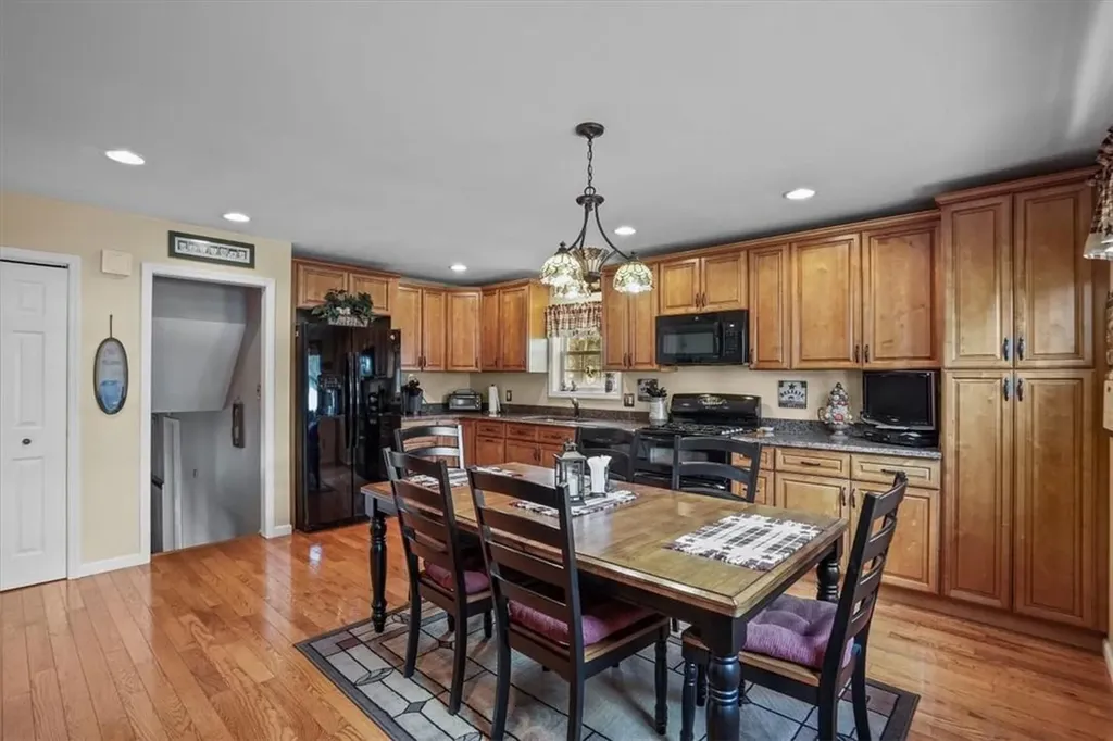 12 Robyn Drive Monroe NY 10950