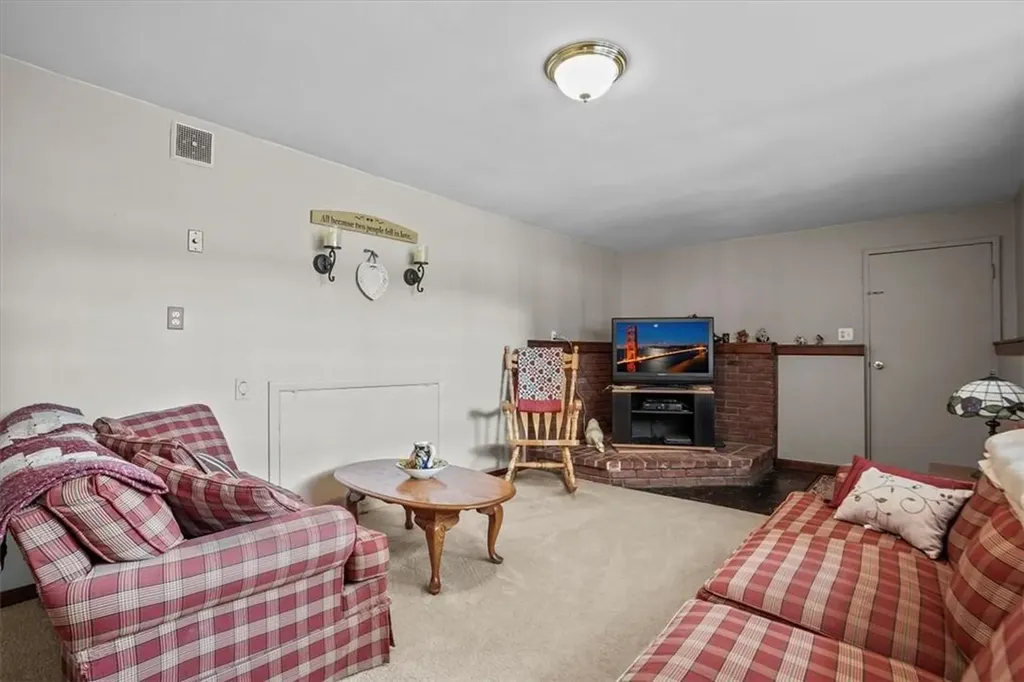 12 Robyn Drive Monroe NY 10950